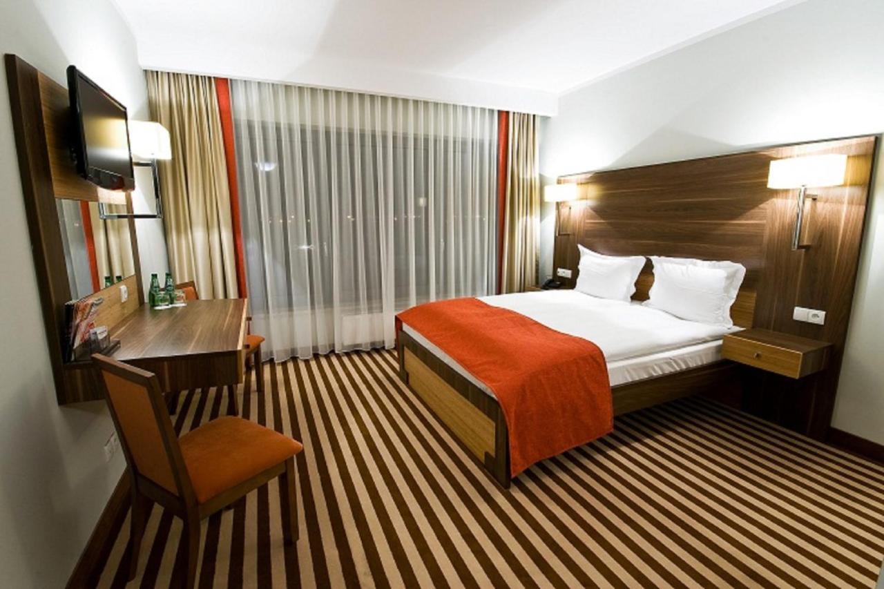 Hotel Poznanski A2 Luboń Rum bild